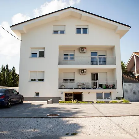 - & Free Parking, Center Apartment Ljubljana